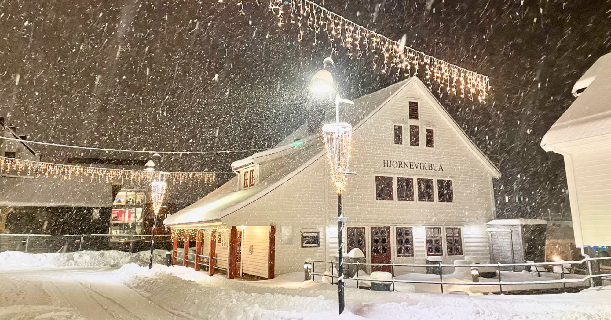 Bistro to kokker Florø - restaurant / kafé / gatekjøkken / pub / catering / arrangement - midt i Florø by.