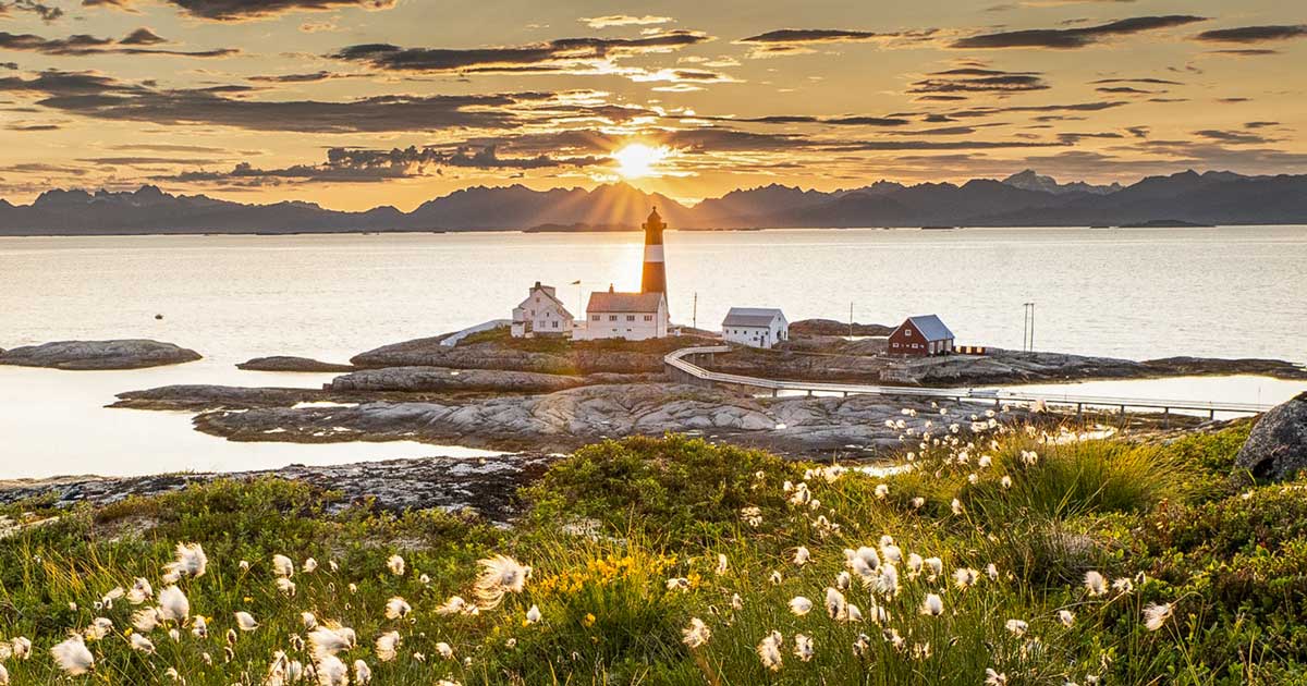 Tranøy fyr - overnatting, restaurant og aktiviteter