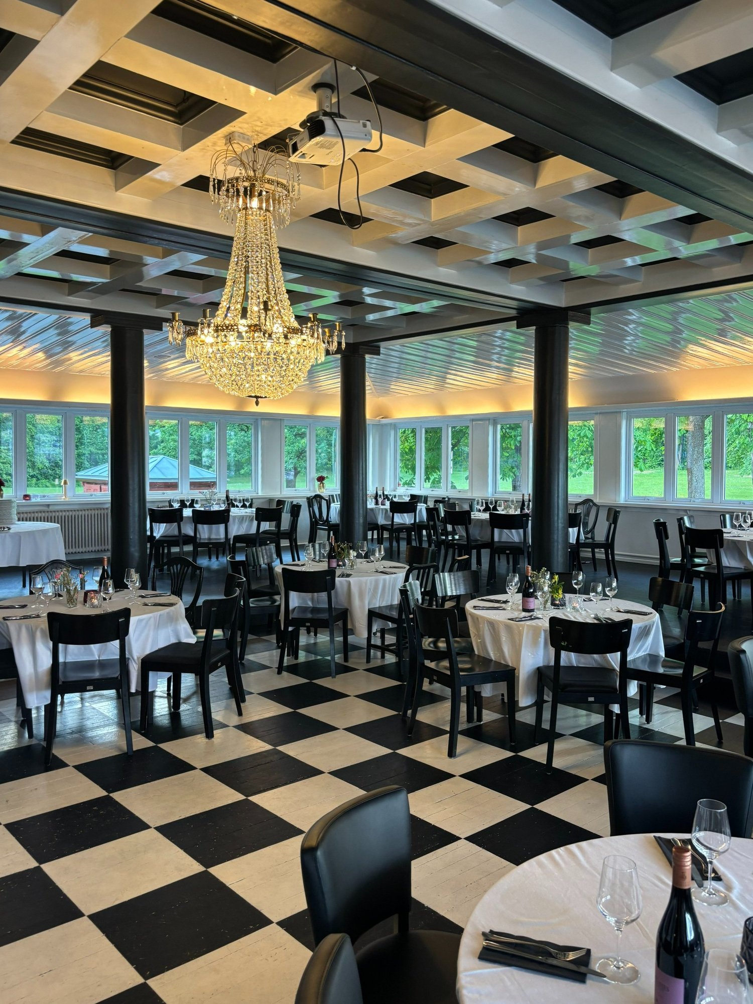 Strand - vakkert selskapslokale ved vannkanten i Bærum