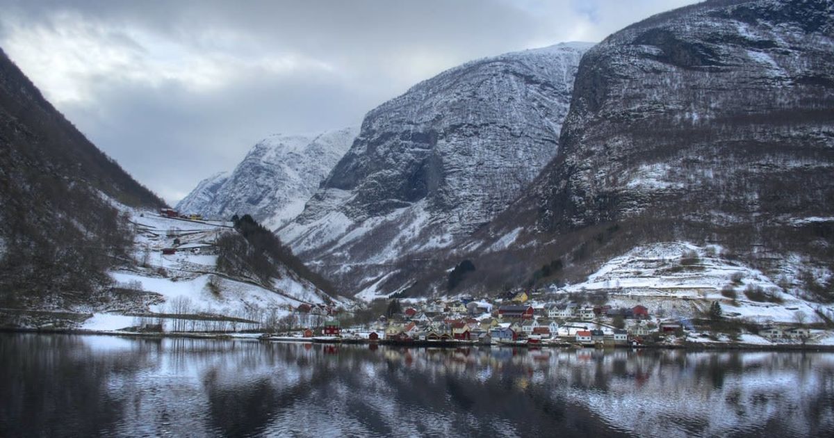 Besøk Undredal ved Aurlandsfjorden