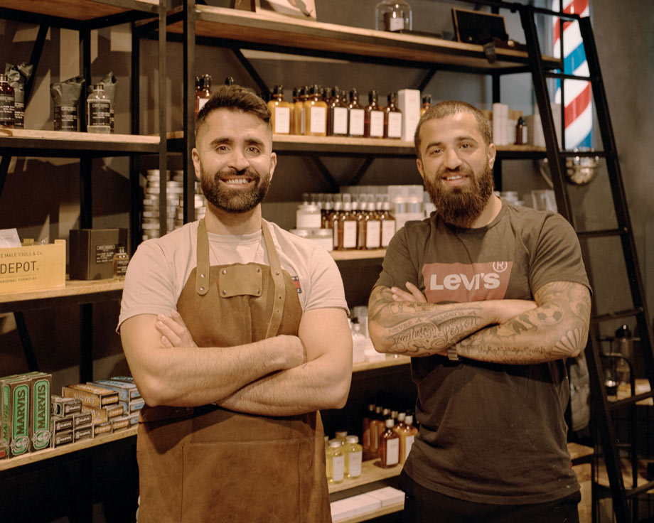 Hjem - Barbers & Friends - Where friends meet barbers