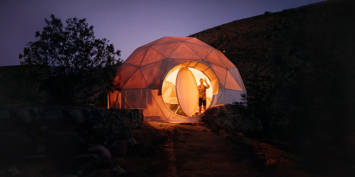 Airbnb | Ferieboliger, hytter, hus nær stranden med mer