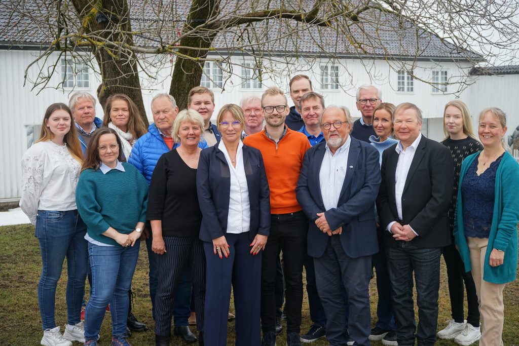 Forsiden - Øvre Eiker Høyre