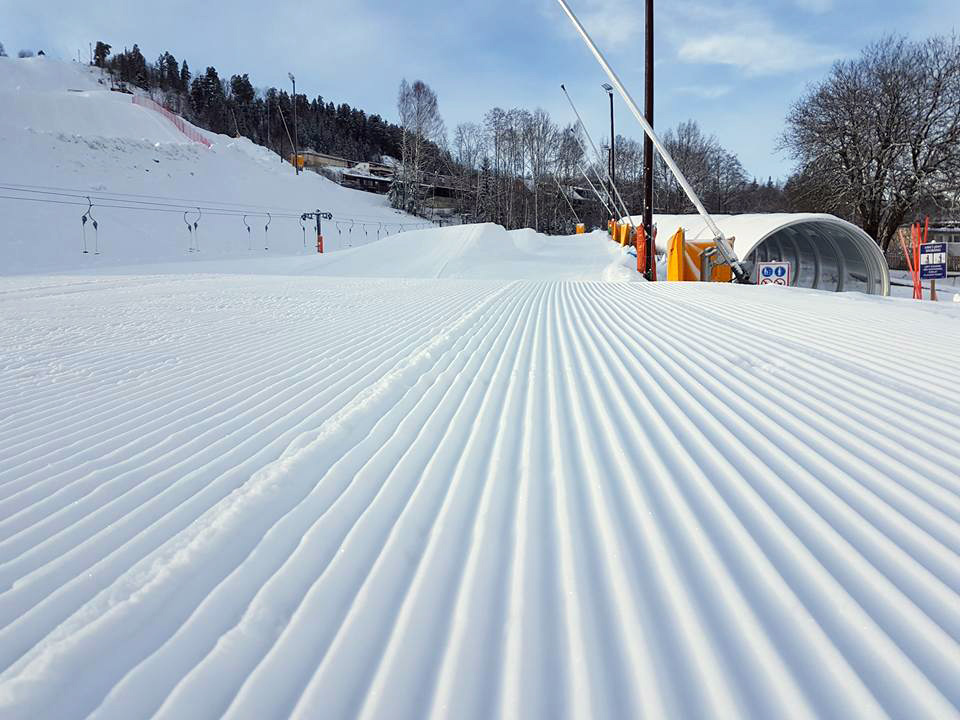 Kjøp heiskort dagskort og kveldskort til Kirkerudbakken Alpinsenter på nett i onlinebutikken!