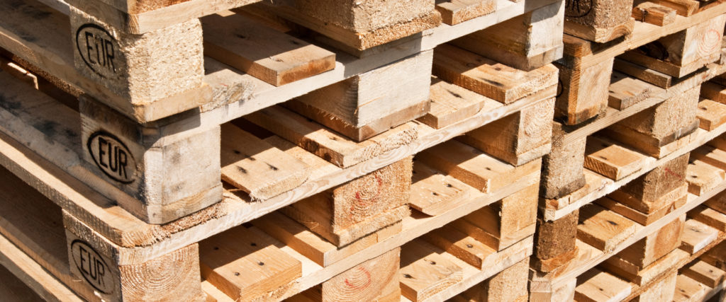 Paller Råde | Østfold Palleservice AS | Trelastforhandler av paller