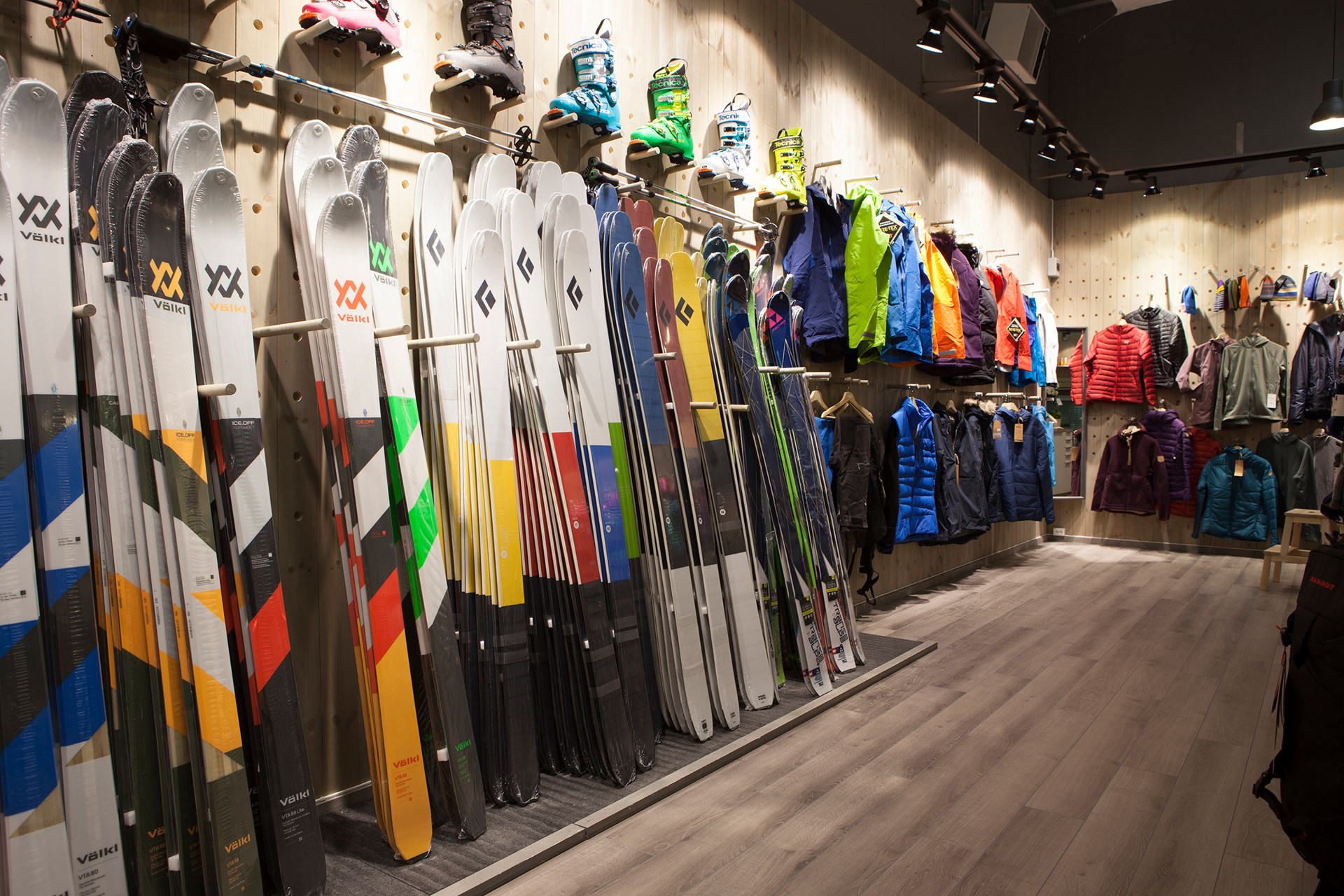 Braasport sportsbutikk - stort utvalg av sportsklær og utstyr