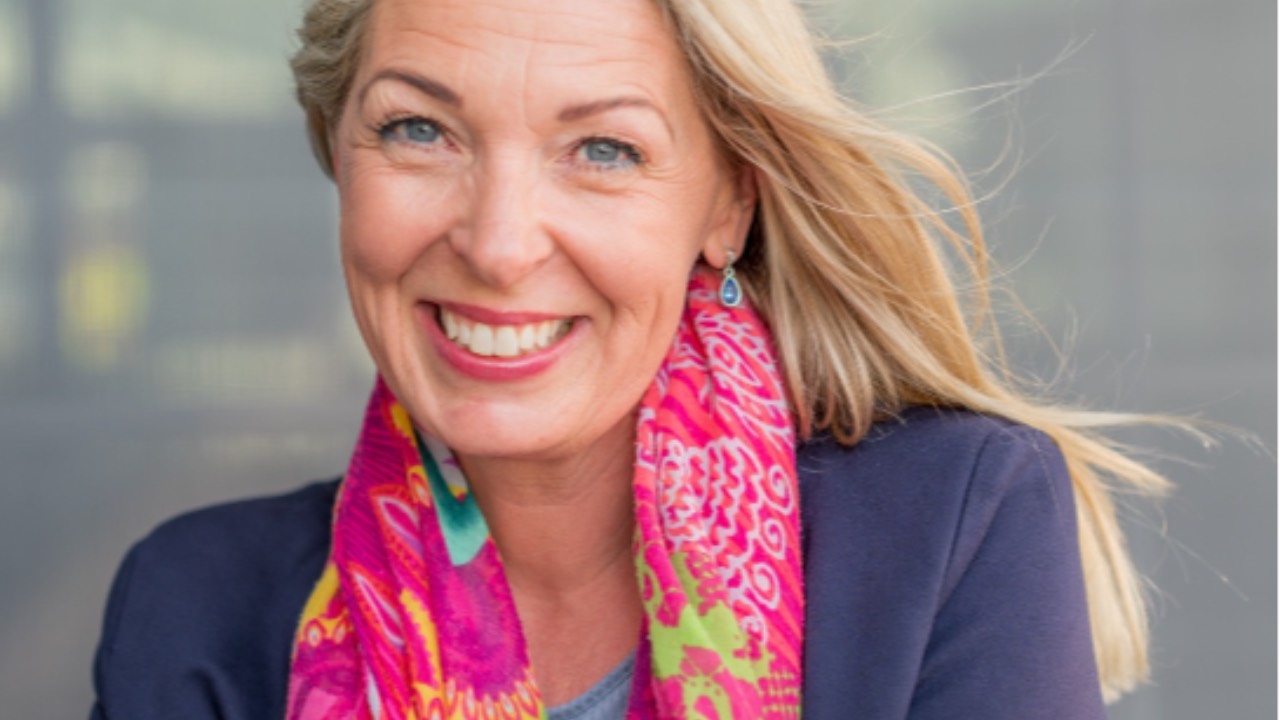 Parterapeut, familieterapeut og samlivsekspert Stine Kase