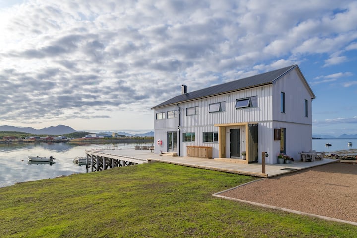 Hjem · Vesterålen · ★4,98 · 4 soverom · 8 senger · 2 bad