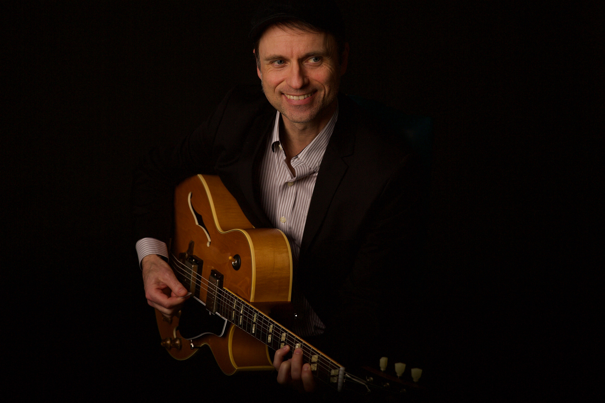 Asle Røe Musikk - Asle Roe Music - guitarist - jazztrio - konsert - event - konferanse - bryllup - vielse -  solo jazzgitar -  gitarundervisning - Oslo - concert - western swing - norway - asleroe