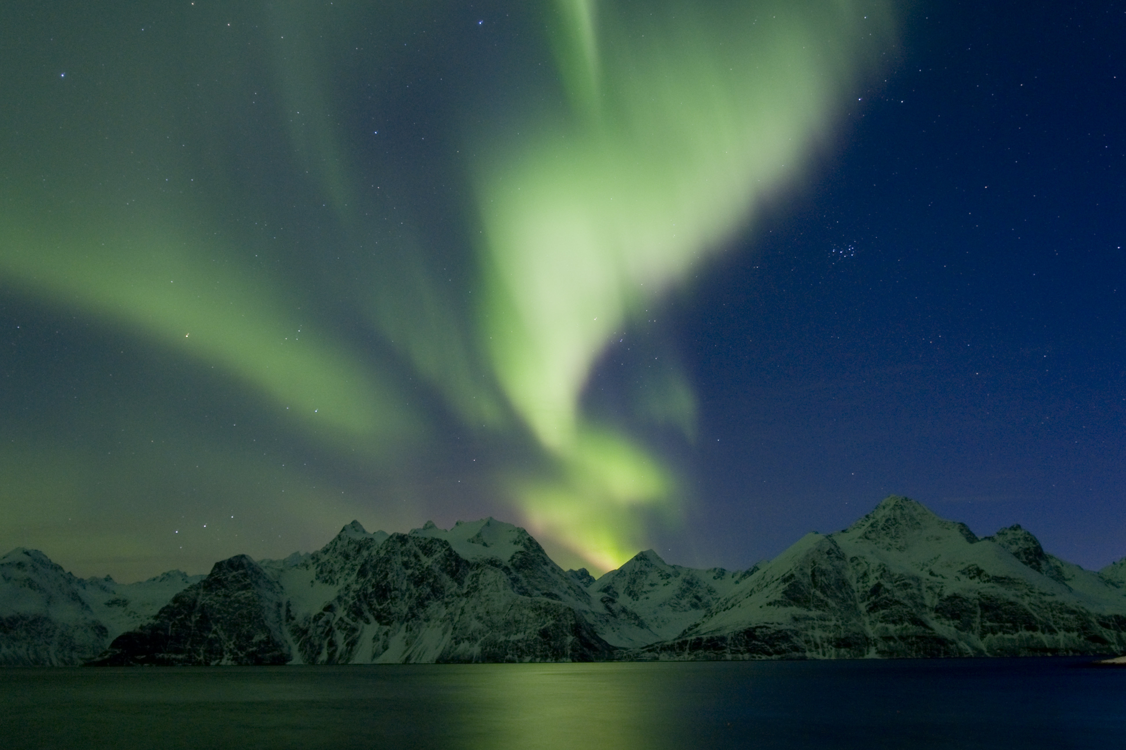 Boreal Yachting – Arctic Norway Sailing and Adventure Tours