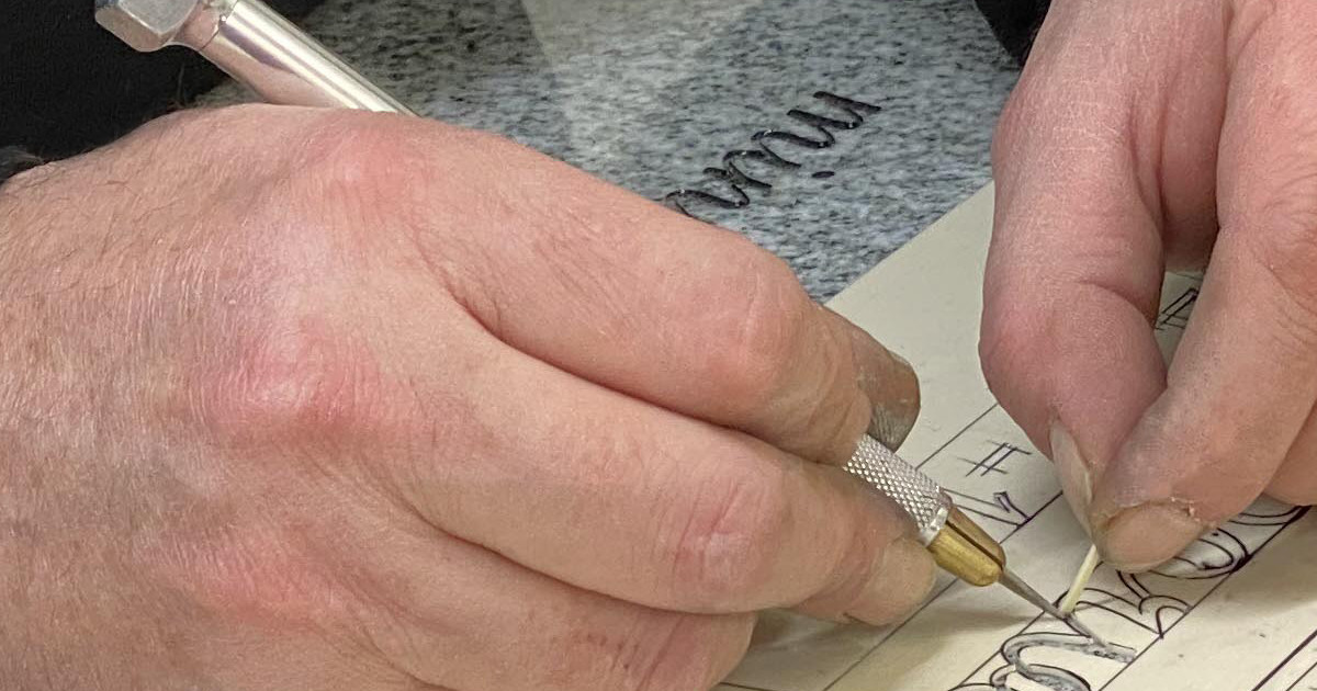 En ledende produsent av gravminner - Brødrene Strand