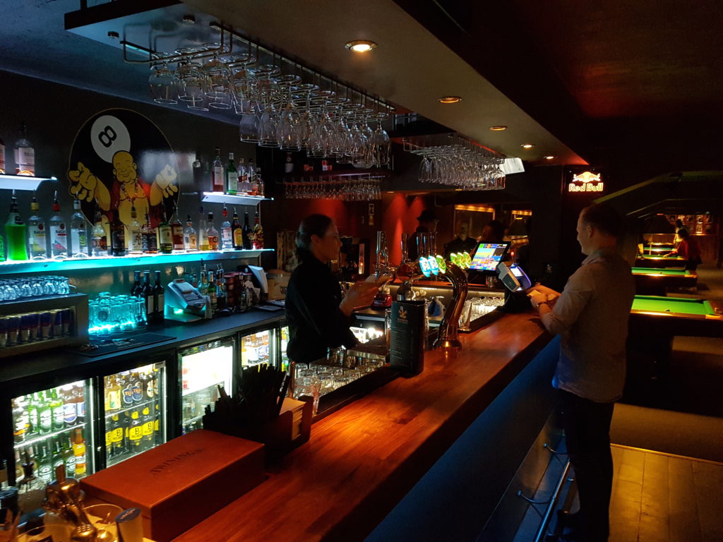 Buddha Bilijard og Sportsbar midt i Oslo