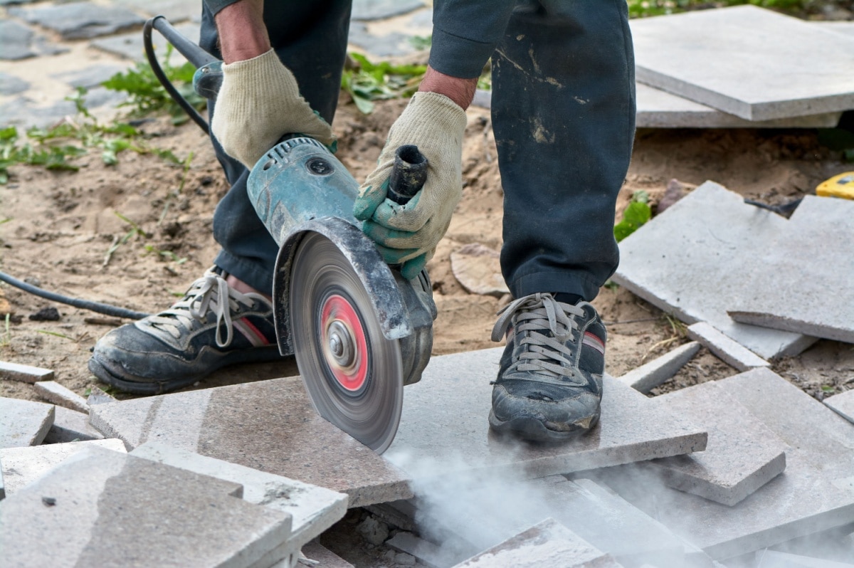 Betongentreprenør i Holmestrand | Catos Betongsaging AS | Riving