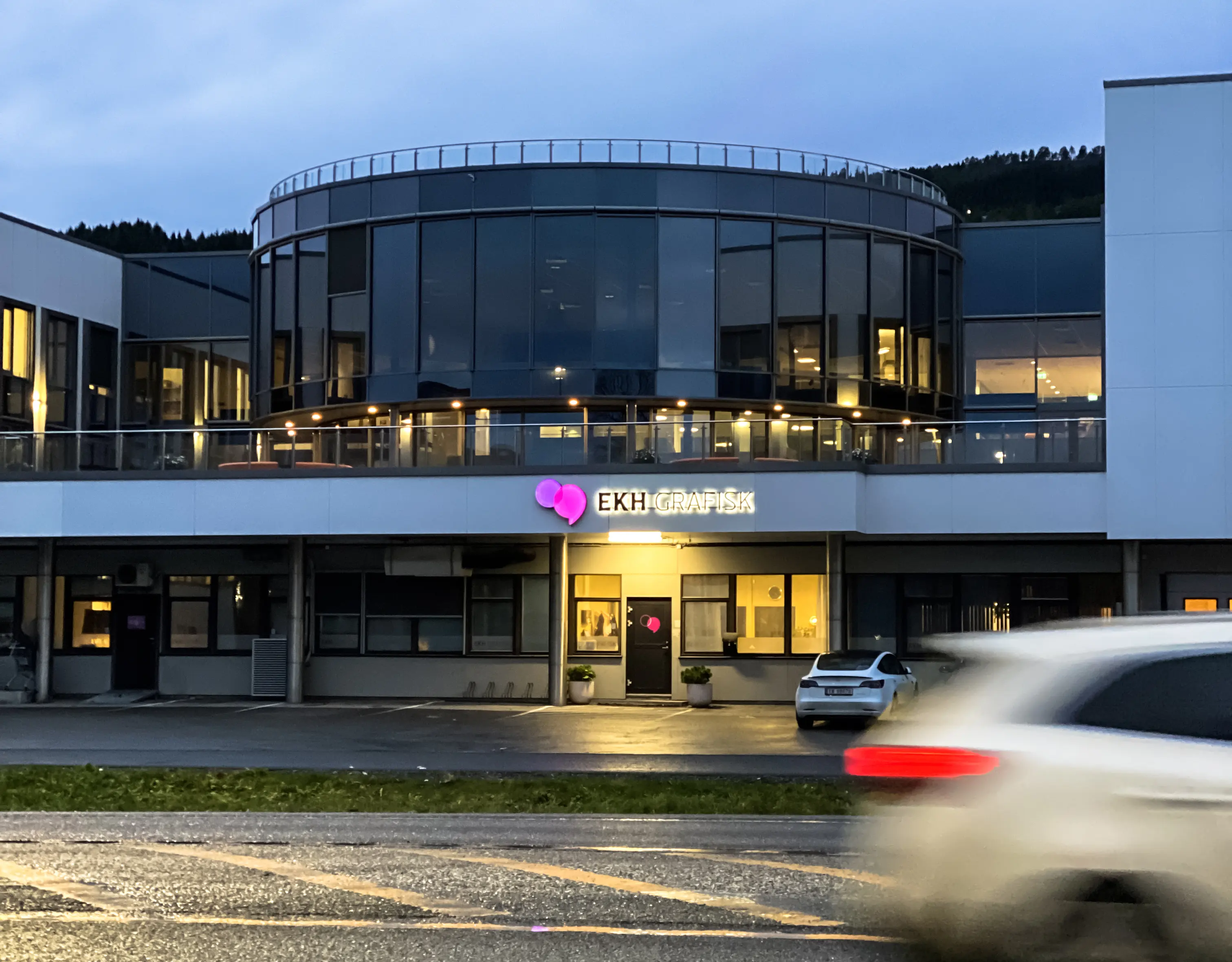 EKH Grafisk - design, trykk, nettsider, skilt, dekor og profilering i Molde, Hustadvika og Kristiansund