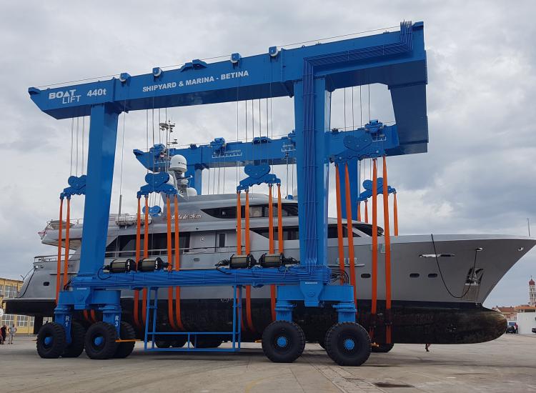 EMItech - Marin og industri | Over 30 års erfaring