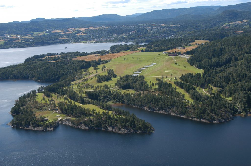 Norsjø Golfklubb - En Naturskjønn Bane Fra Første Til Siste Hull