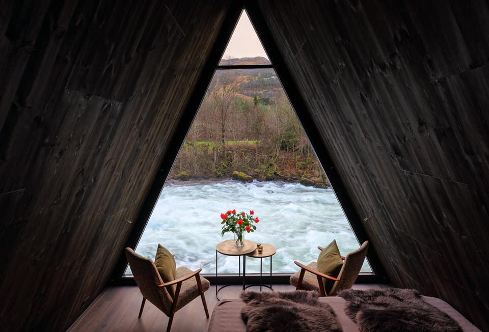 Jølstraholmen Landskapshotell | Unik overnatting og mat