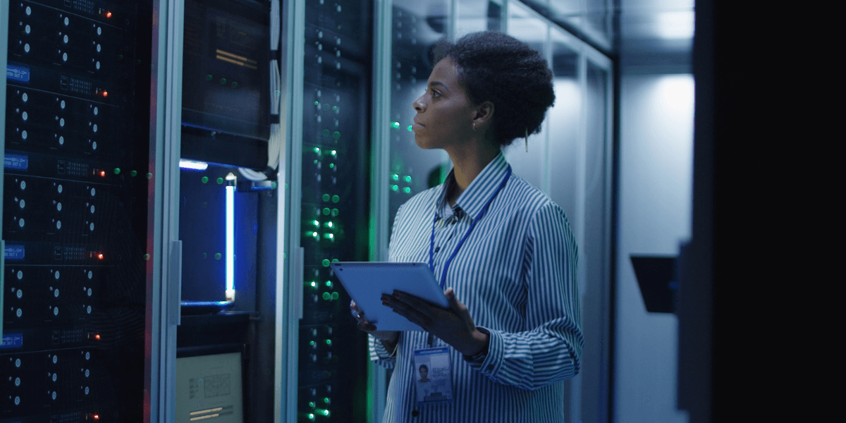 Konect DCS | Global Data Center Solutions | Track Busway & Plug-In Raceway