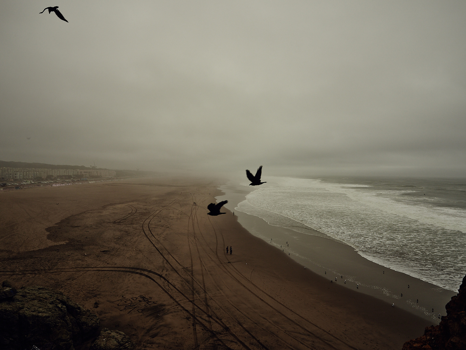 KRISVA - Kristin Svanæs-Soot is a Norwegian photographer and high-end retoucher based in Olso.