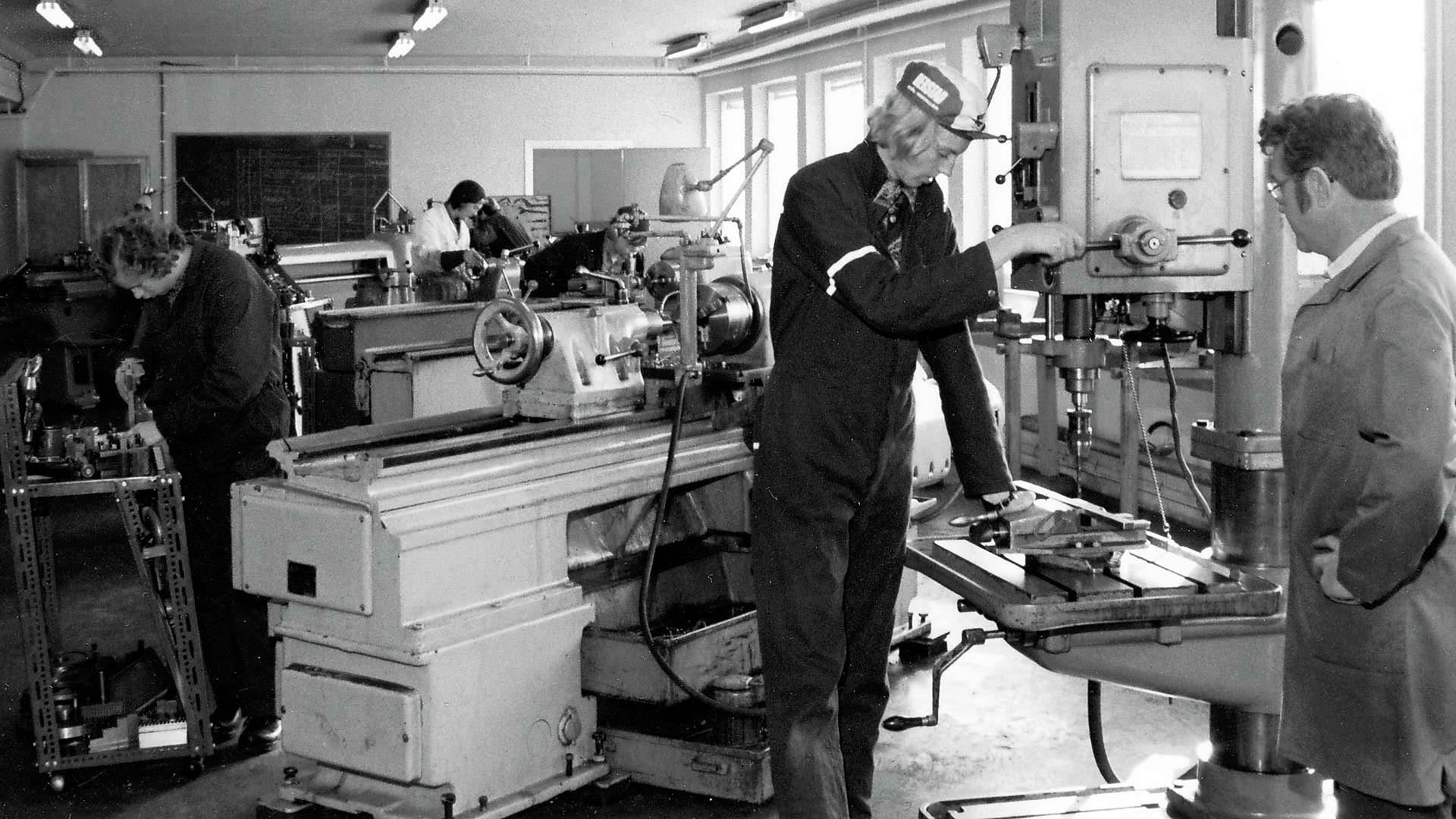 Historie i veggene på Krokeide yrkesskole