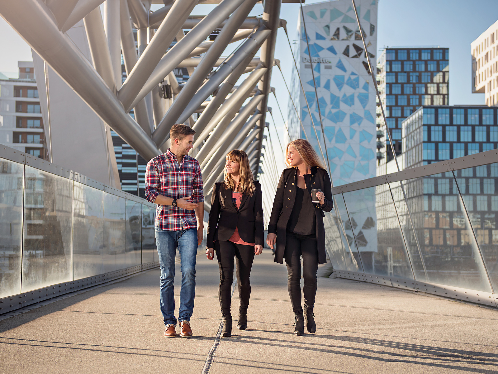 Business - Marianne Lind's Portfolio