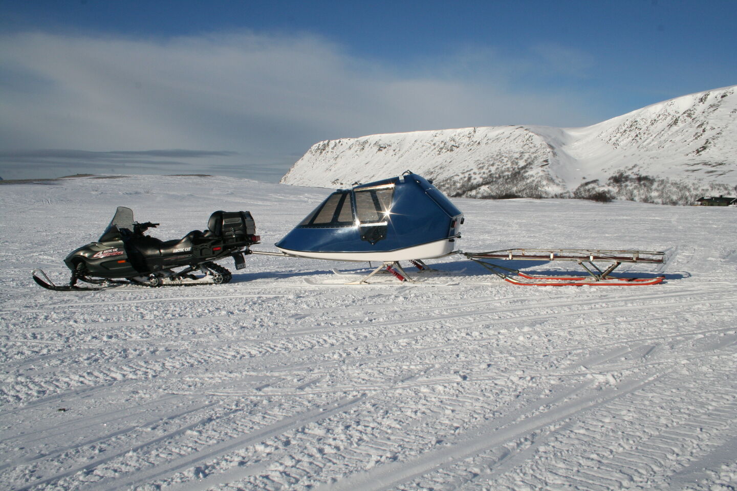 Snøscooterpulker for nordlige forhold | Nordlyspulken AS