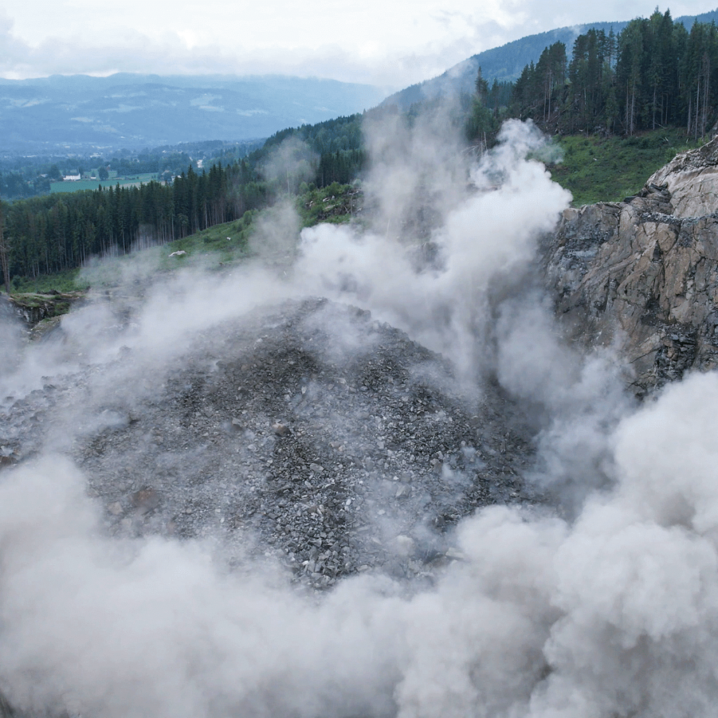 | Erik Nubberud Fjellsprenging AS