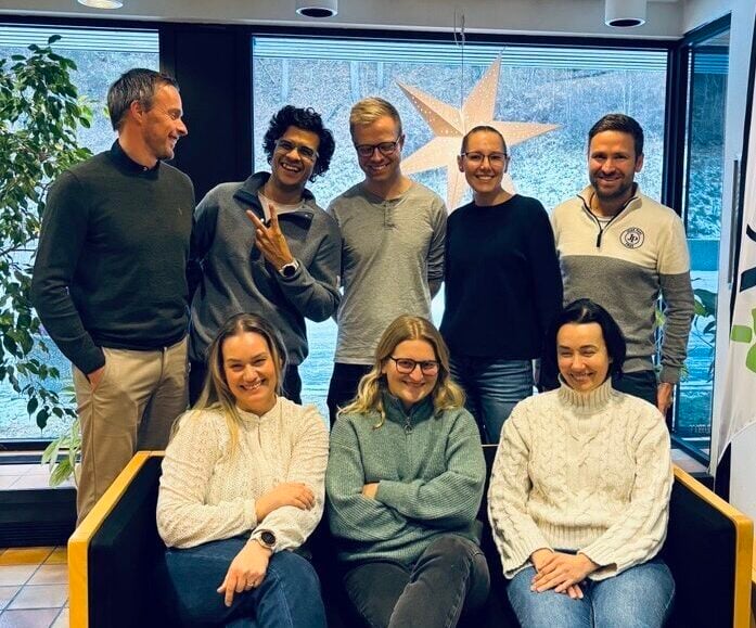 NO | Nueva blir en del av Aider