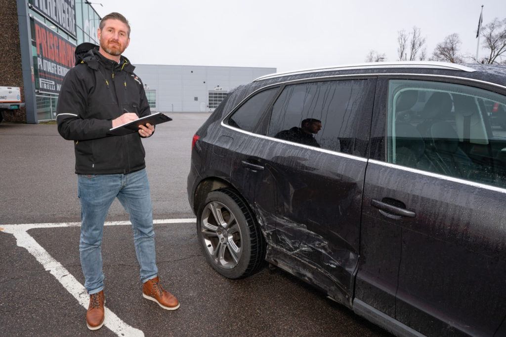 E18 Skadesenter - biloppretting - E18 Skadesenter