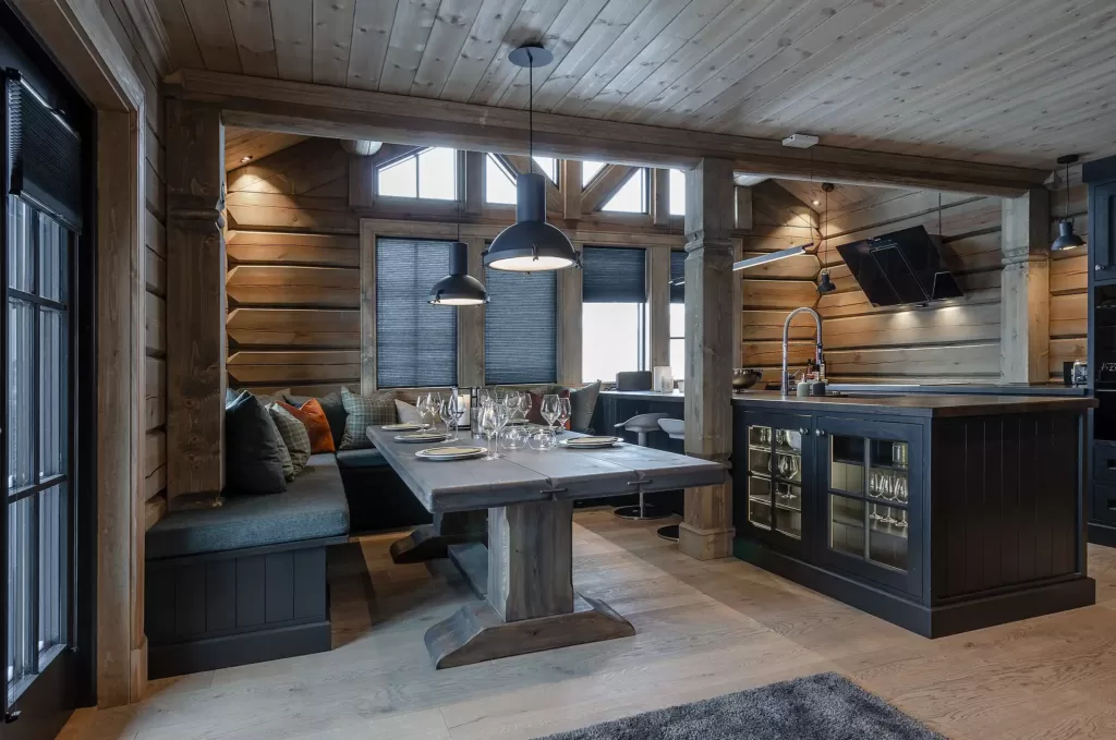 Os Trekultur - kjøkken, gulv, listverk - alt i heltre