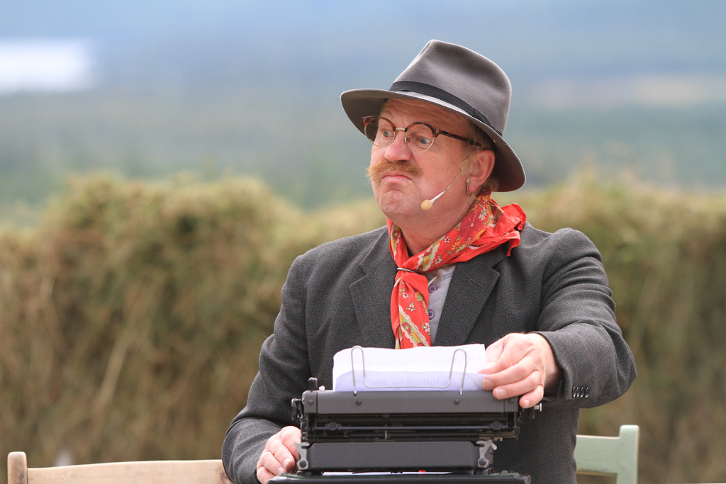 Pe-Torsa | Humoristisk friluftsteater i Kvelia, Lierne