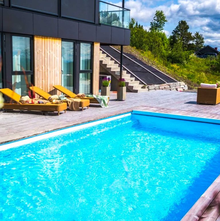 Spesialist på basseng og utstyr i 25 år | Bassengspesialisten