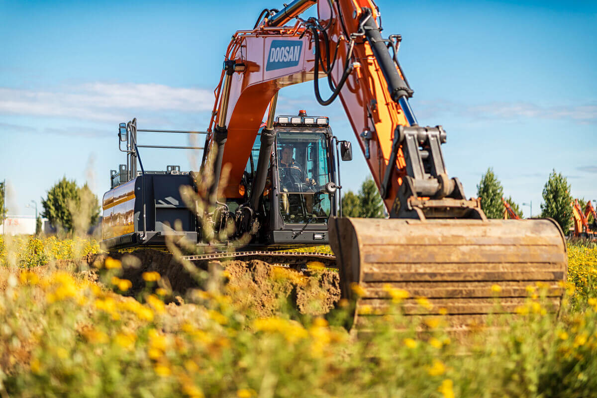Rosendal Maskin AS - Leverandør av anleggsmaskiner fra Doosan og JCB