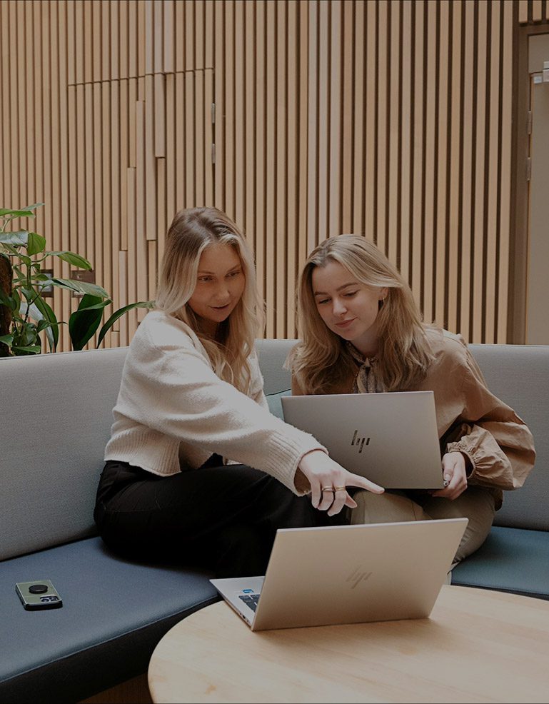 Vi gjør hverdagen enklere for alle som jobber med HR - Sariba