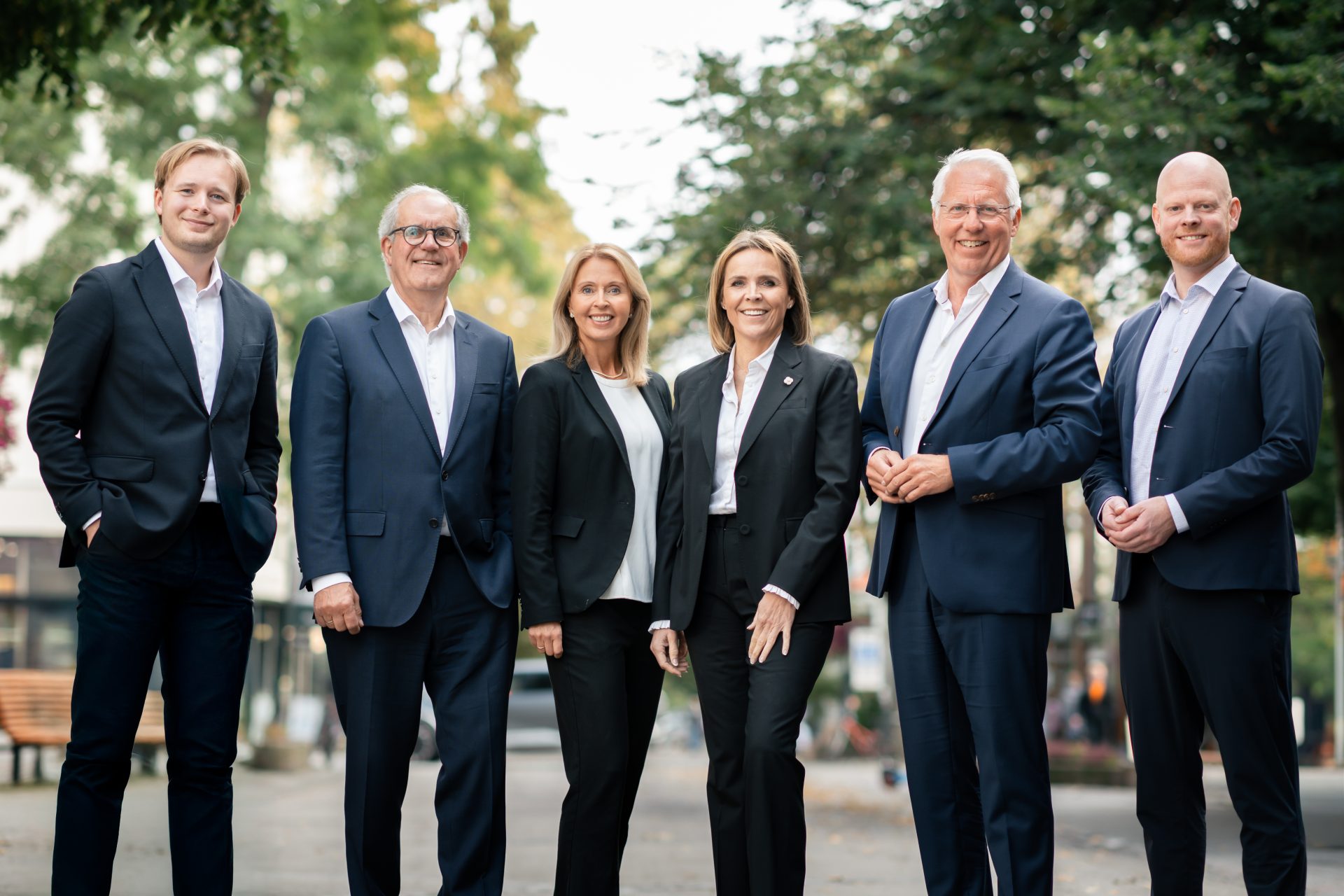 Kraften ligger i menneskene - Search House