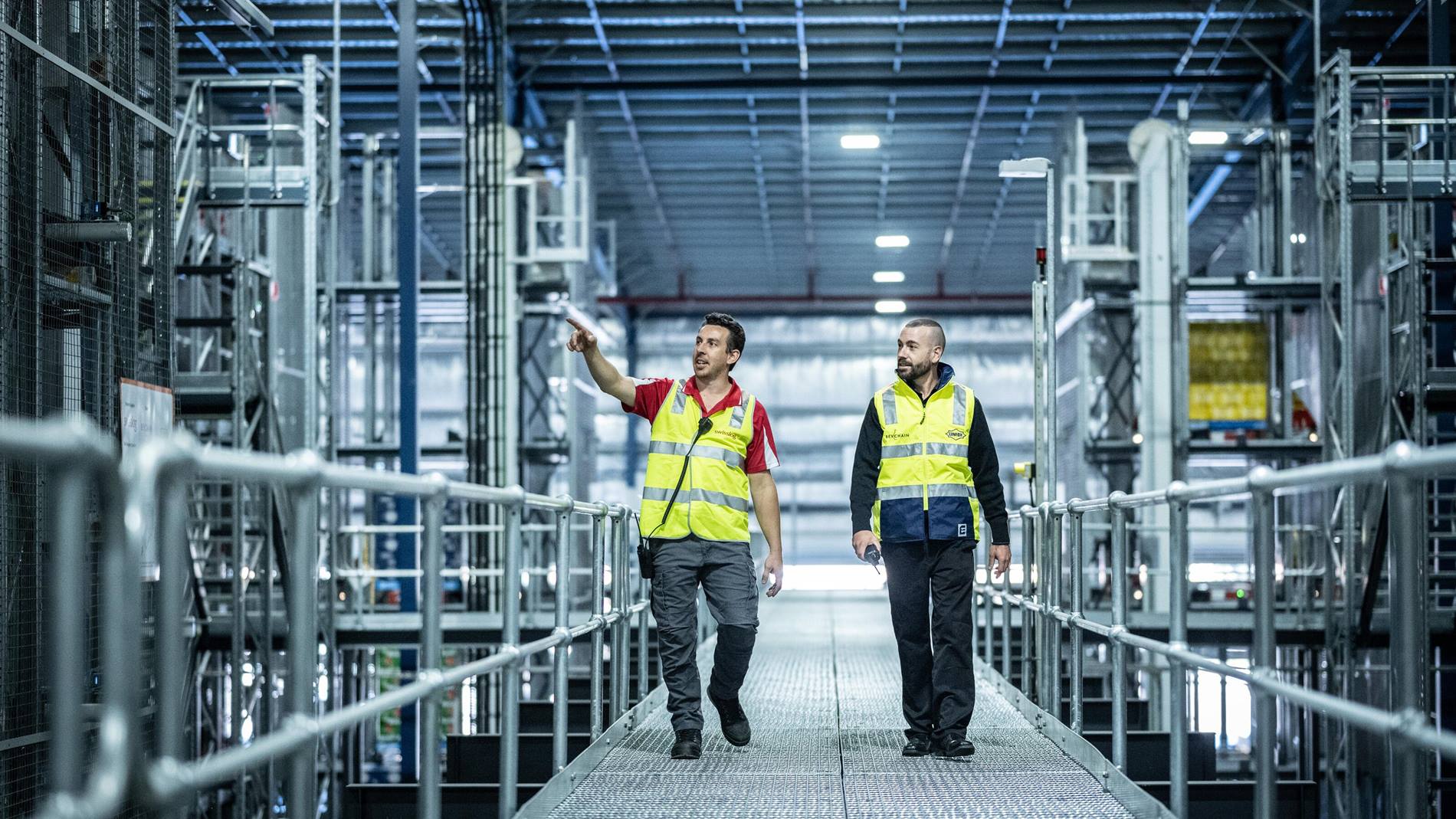 Intralogistikk, lagerautomasjon, & materialhåndtering - Swisslog