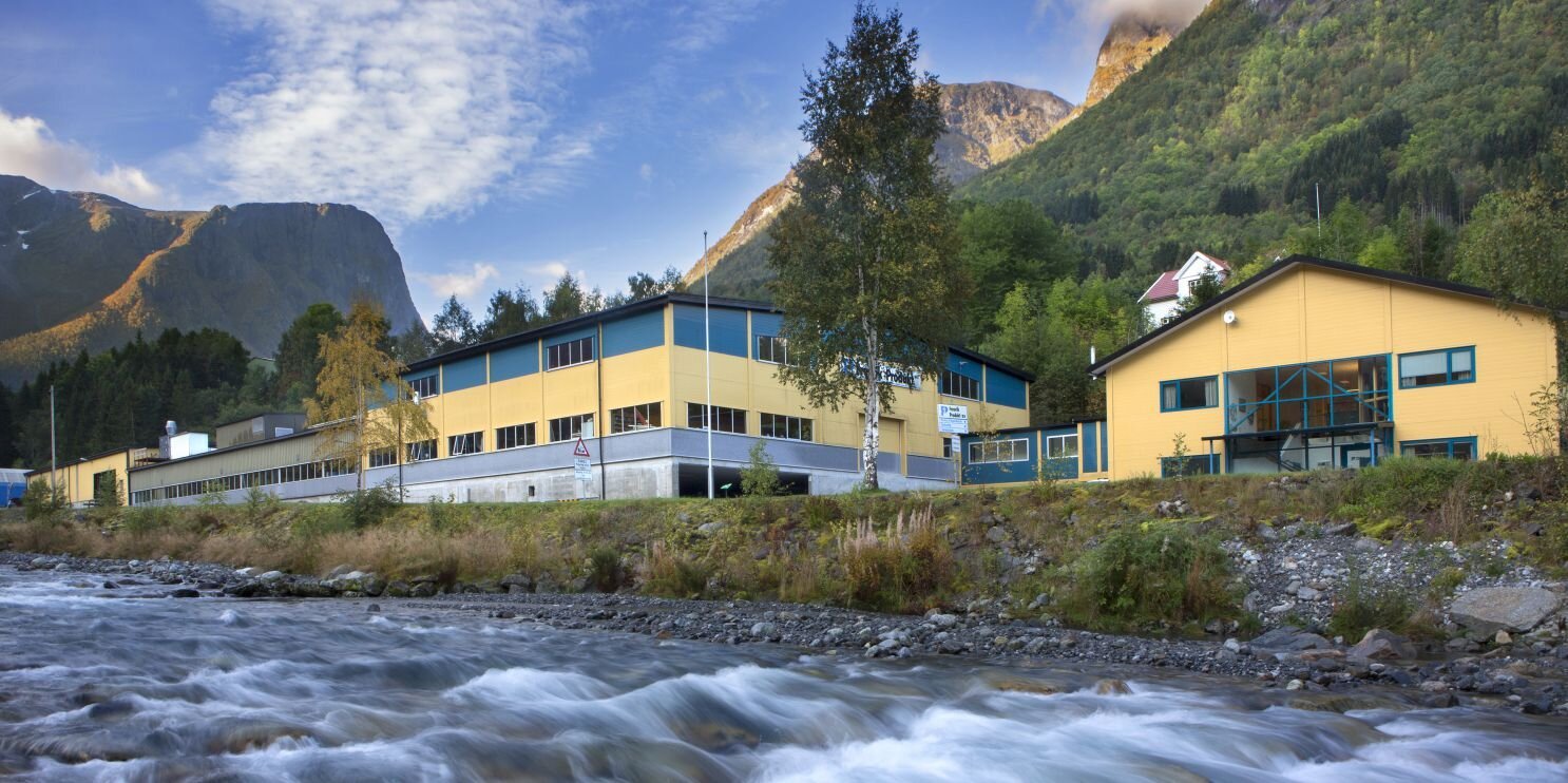 Fresvik Produkt - isolasjonspanel til kjølerom, fryserom og næringsmiddelbygg.